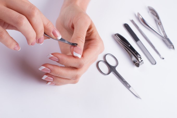 какой маникюрный набор выбрать