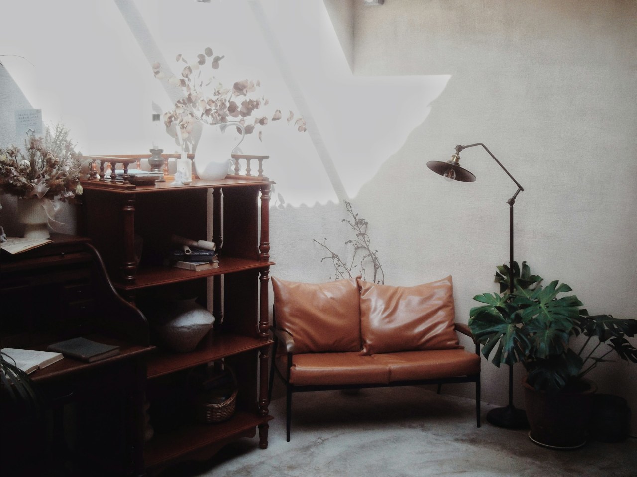 Как самостоятельно обновить кухонный гарнитур: пошаговая инструкция