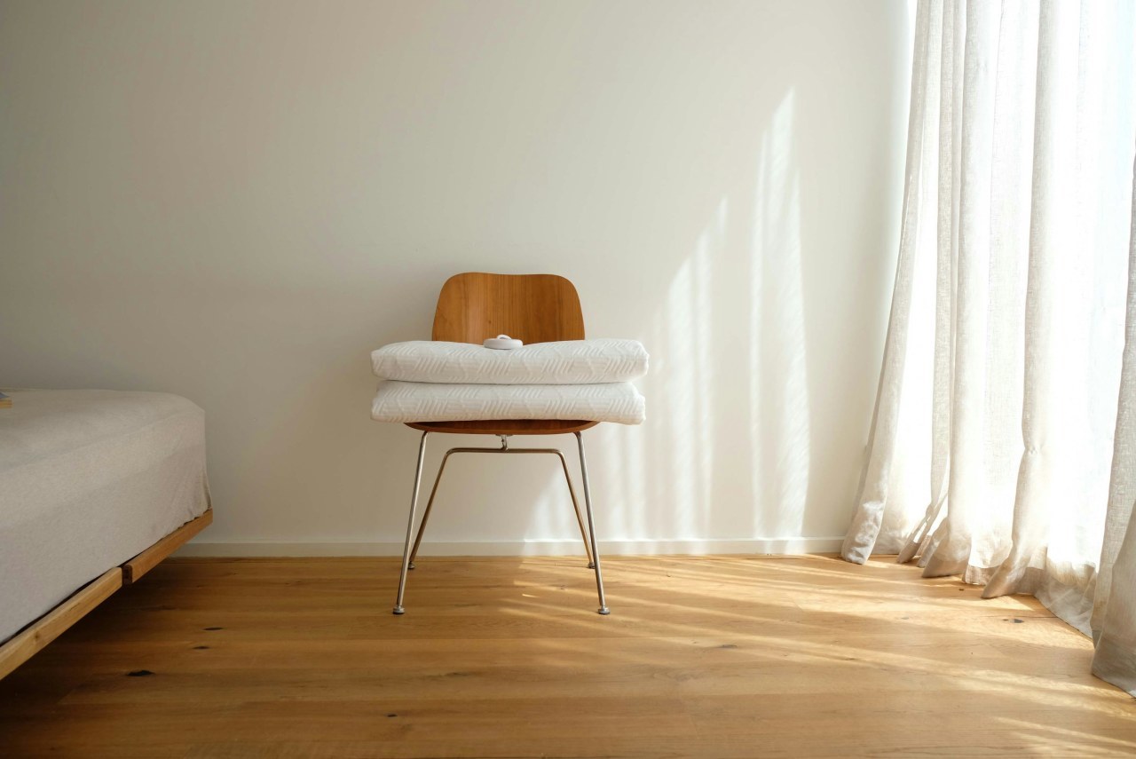 Инструкция: как обновить старую мебель своими руками и сэкономить