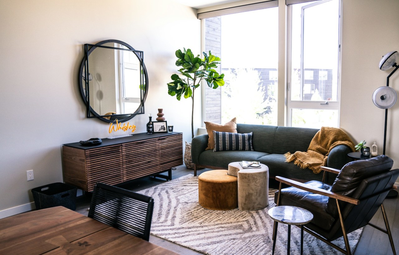 Які меблі краще обрати для маленької кухні: огляд рішень