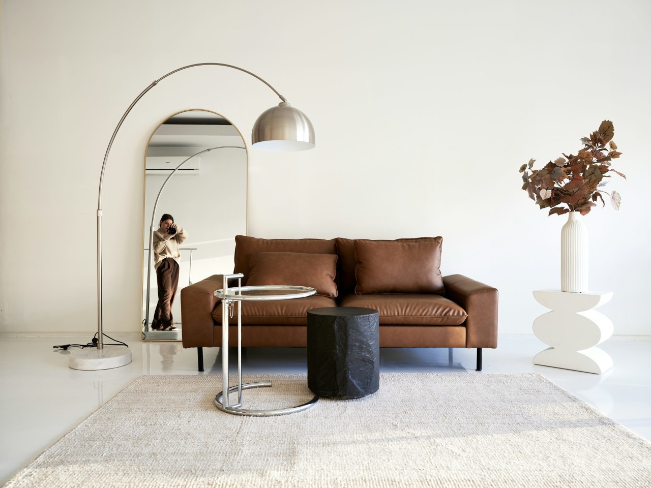 Ответы на частые вопросы о мебели из шпона: долговечность, уход, дизайн